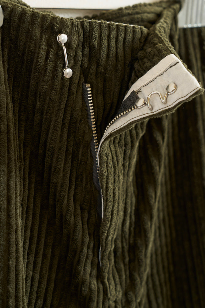 
                  
                    Corduroy Hook Pants
                  
                