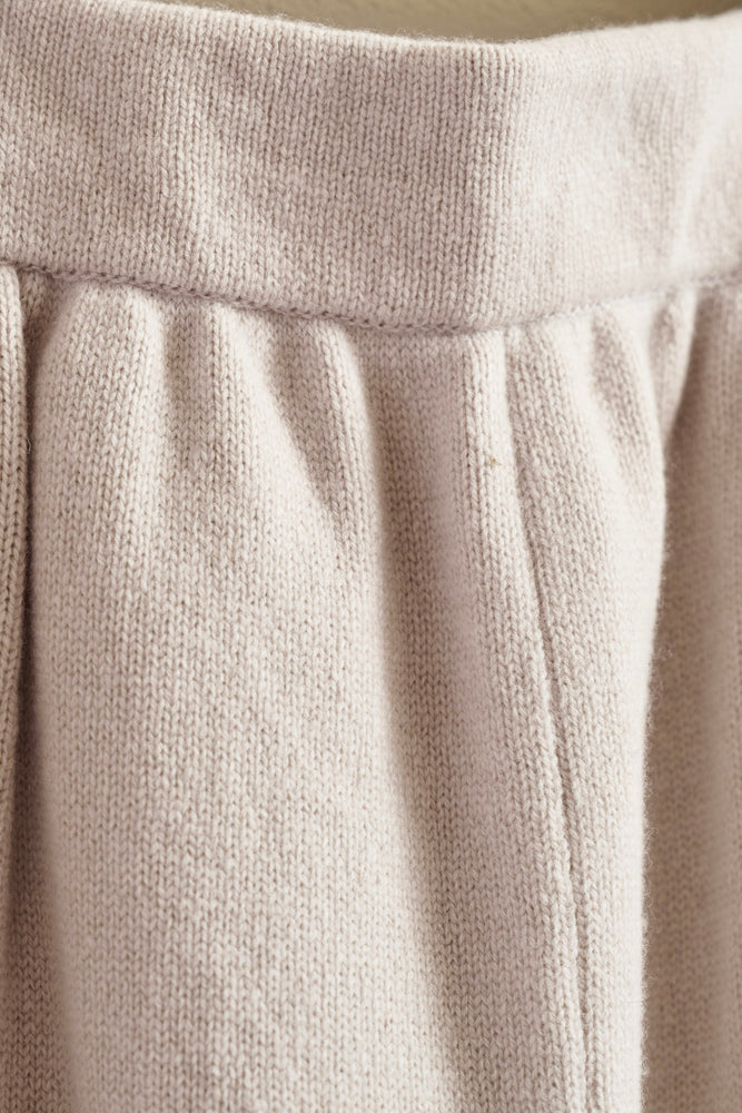 
                  
                    Wool Relax Knit Pants
                  
                