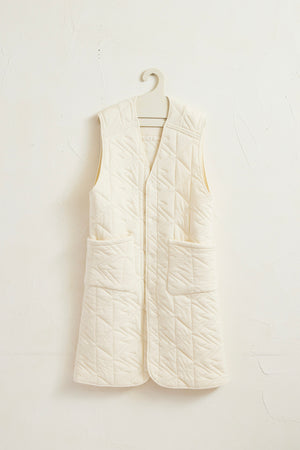 
                  
                    Quilt Jaquard Long Vest
                  
                