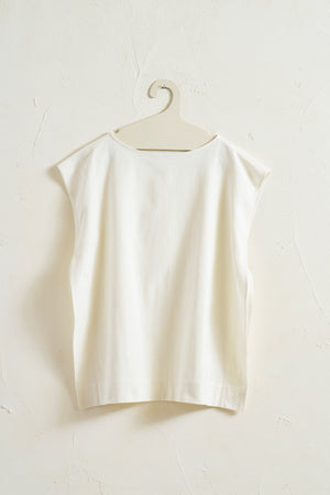 
                  
                    Silk Nep Tops
                  
                