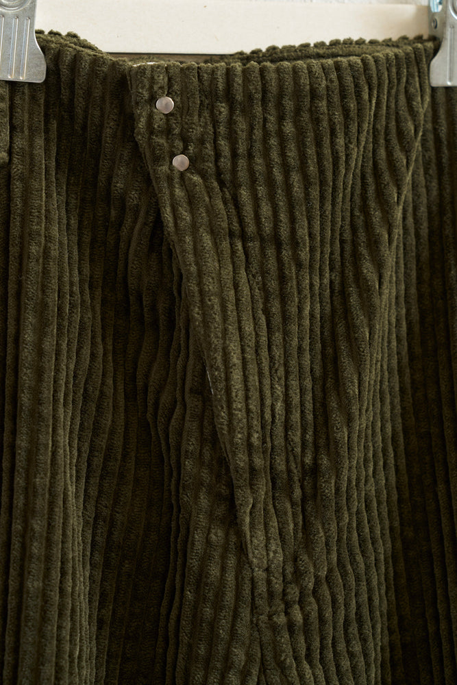 
                  
                    Corduroy Hook Pants
                  
                