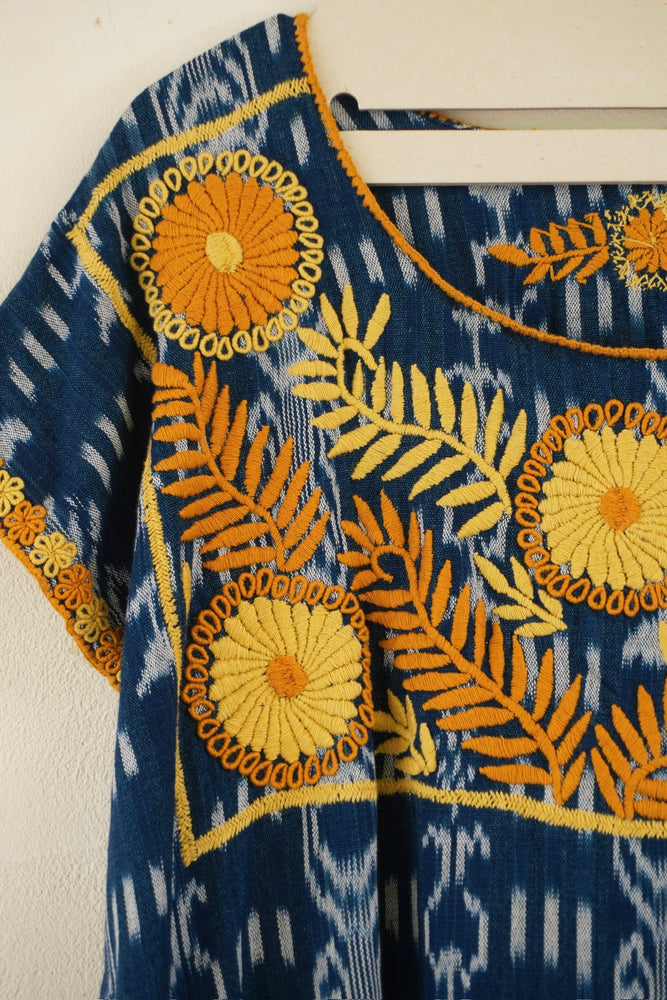 
                  
                    Huipil Embroidered Tunic - Azul Frower
                  
                