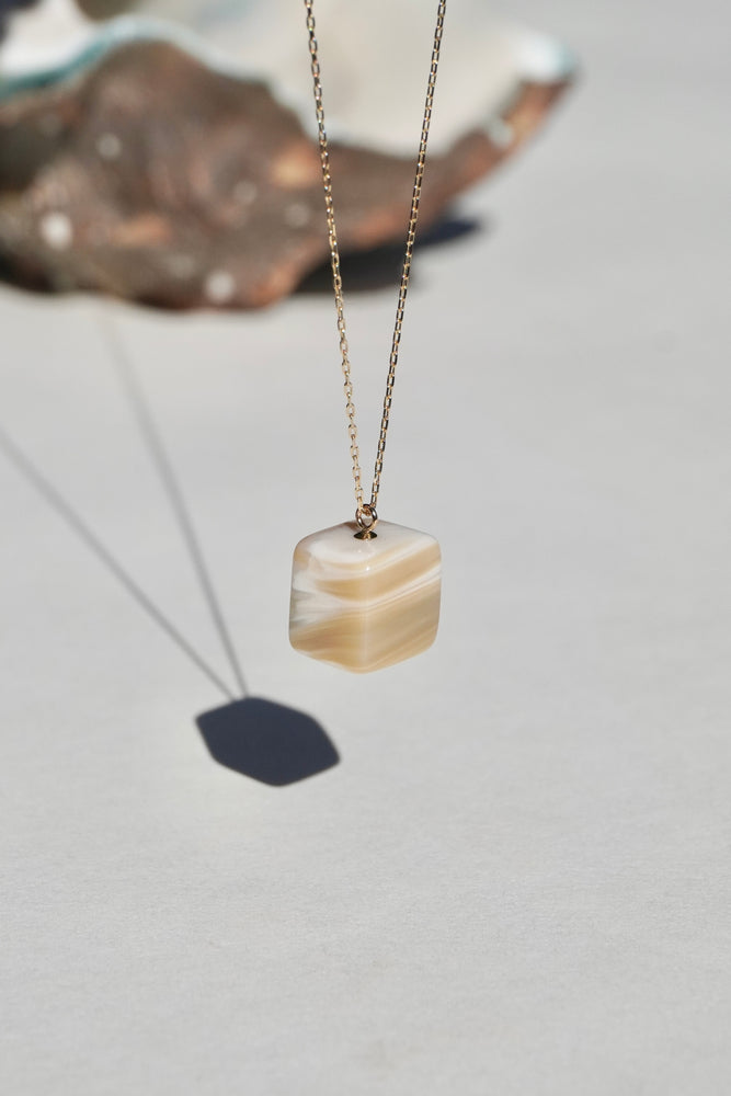 
                  
                    かいのわ Cube Necklace C
                  
                