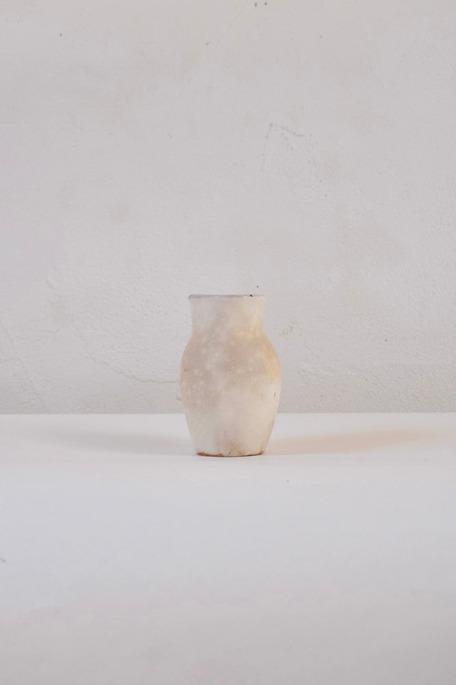 
                  
                    Kazuna Yamaguchi Small Flower Vase
                  
                